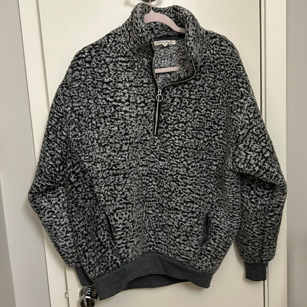 Warm fuzzy fleece top.l